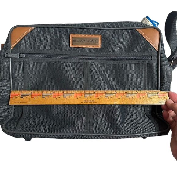 Vintage 80s Pan Am Charcoal canvas travel messenger bag with shoulder strap NWT - Picture 11 of 15